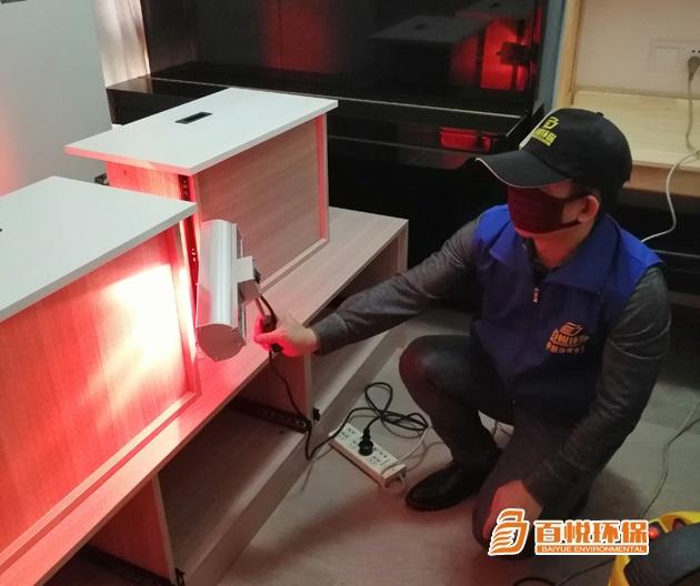 新房子怎么去除甲醛百悅環(huán)保專業(yè)除甲醛的費(fèi)用